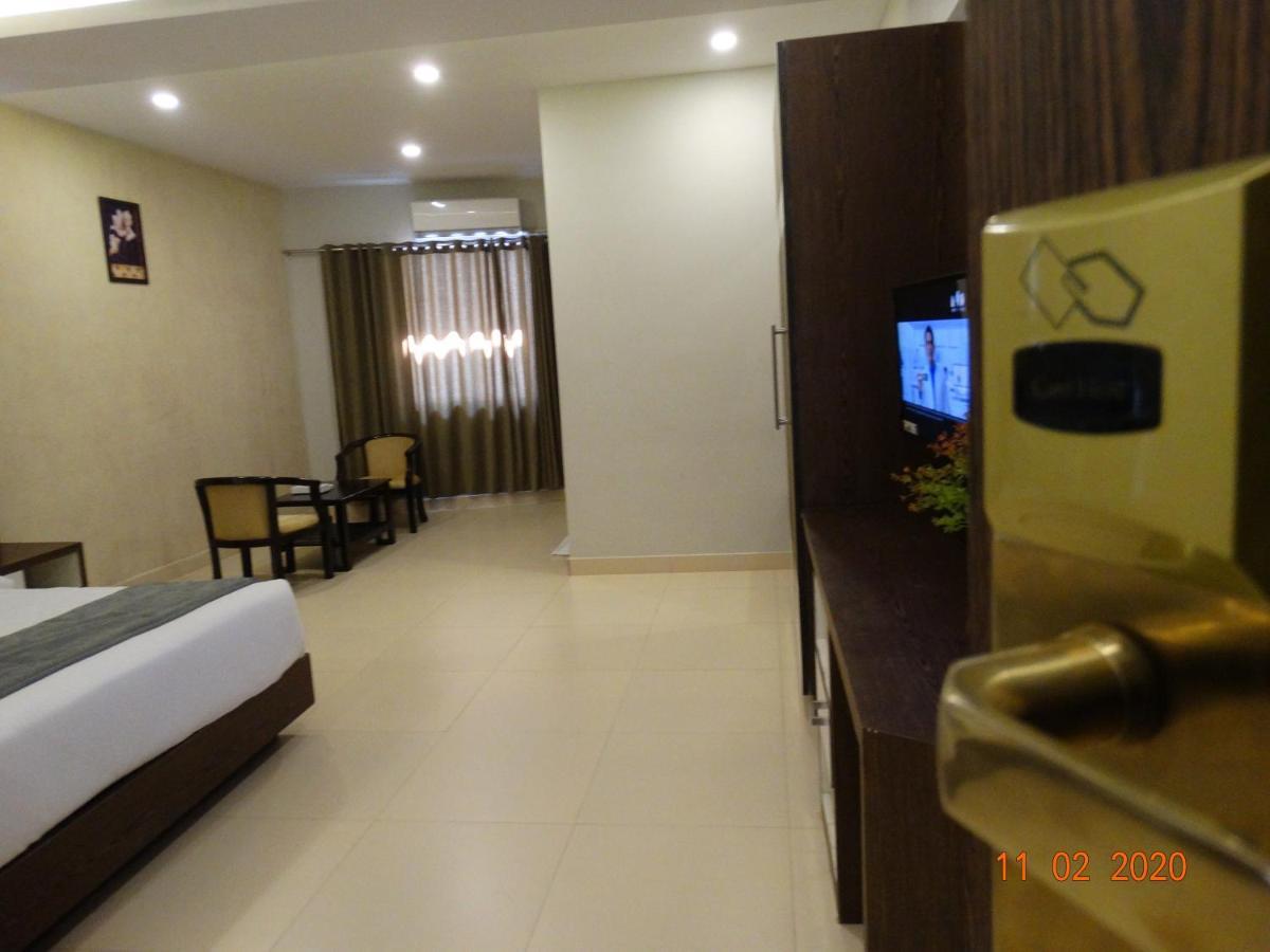 סולטאן באטרי Hotel Le Sapphire מראה חיצוני תמונה